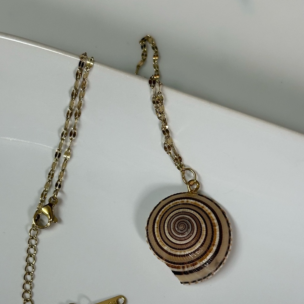 Gold Spiral Pendant Necklace
